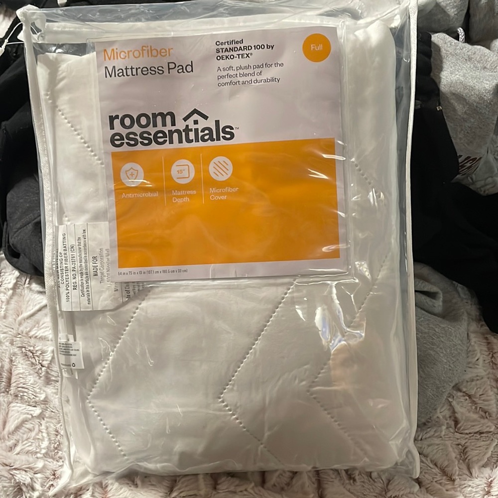 full size mattress pad, never used